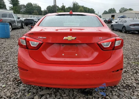 2018 Chevrolet Cruze Lt z USA, uszkodzony, nr VIN 1G1BE5SM3J7225652